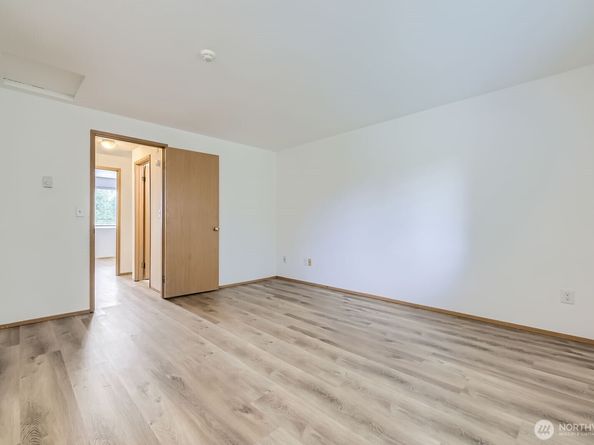 21908 56th Avenue W D5, Mountlake Terrace WA 98043
