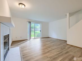 21908 56th Avenue W D5, Mountlake Terrace WA 98043