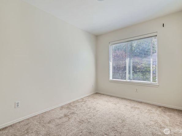 1131 115th Street SW J3, Everett WA 98204