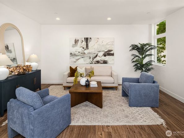 1715 17th Avenue, Seattle WA 98122