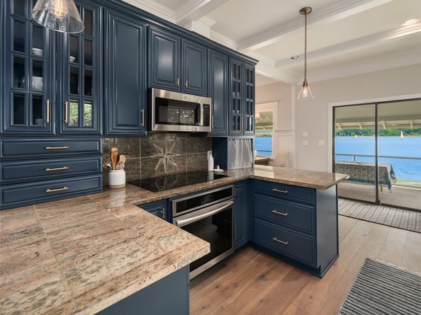 26321 Pillsbury Road SW, Vashon WA 98070