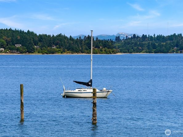26321 Pillsbury Road SW, Vashon WA 98070