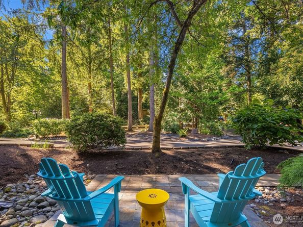 3720 131st Avenue NE, Bellevue WA 98005