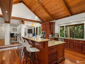 3720 131st Avenue NE, Bellevue WA 98005