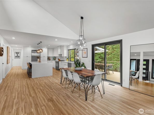 15108 238th Avenue SE, Issaquah WA 98027