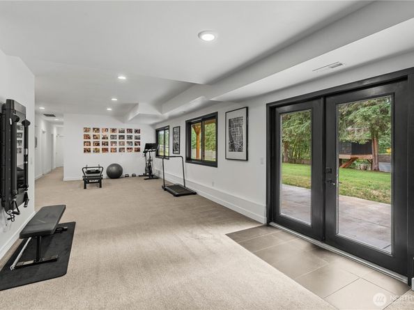 15108 238th Avenue SE, Issaquah WA 98027
