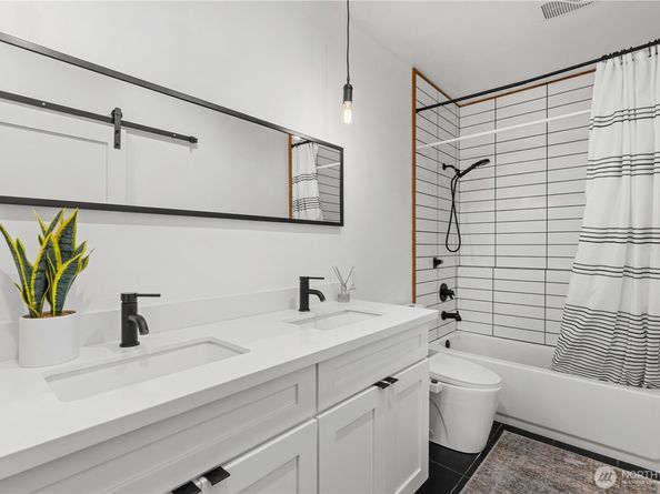 15108 238th Avenue SE, Issaquah WA 98027