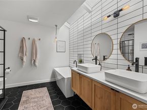 15108 238th Avenue SE, Issaquah WA 98027