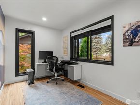 15108 238th Avenue SE, Issaquah WA 98027