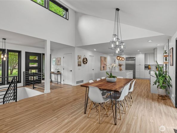 15108 238th Avenue SE, Issaquah WA 98027