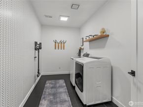 15108 238th Avenue SE, Issaquah WA 98027