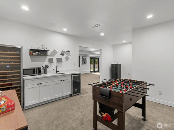 15108 238th Avenue SE, Issaquah WA 98027