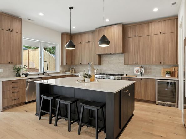 1118 N 34th Street, Renton WA 98056