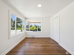 12001 64th Avenue S, Seattle WA 98178