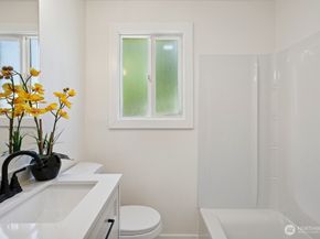 12001 64th Avenue S, Seattle WA 98178