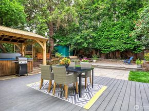 2463 26th Avenue E, Seattle WA 98112
