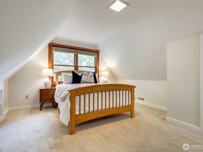 2463 26th Avenue E, Seattle WA 98112