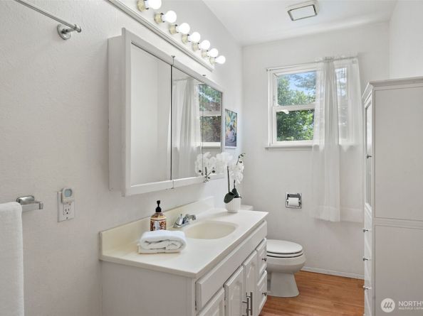 4209 Kelly Road, Bremerton WA 98312