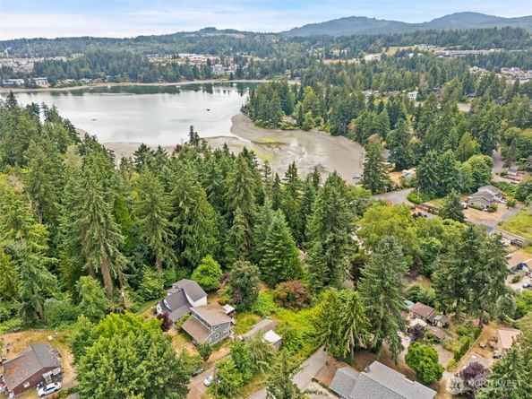 4209 Kelly Road, Bremerton WA 98312