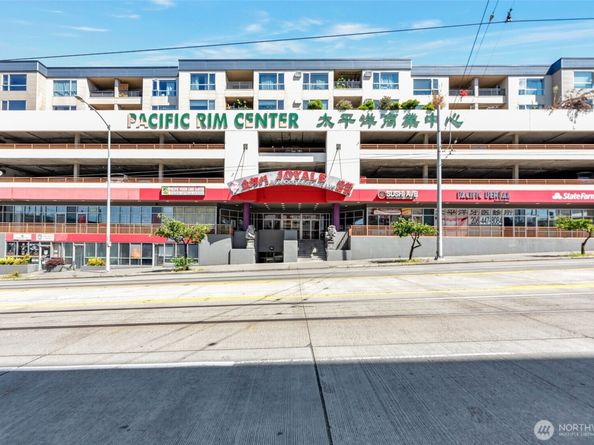 321 10th Avenue S 618, Seattle WA 98104