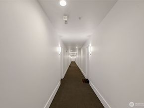 321 10th Avenue S 618, Seattle WA 98104