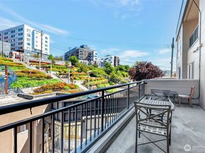 321 10th Avenue S 618, Seattle WA 98104