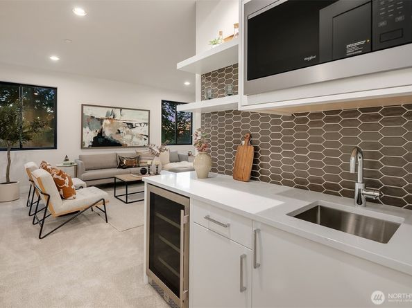 4719 86th Avenue SE, Mercer Island WA 98040