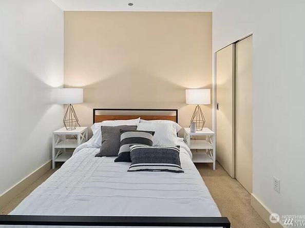 737 Olive Way 3110, Seattle WA 98101