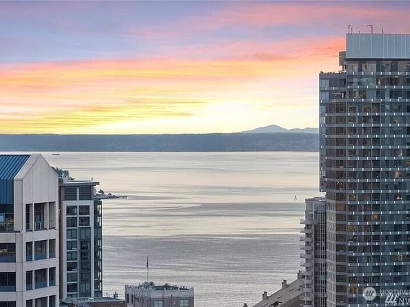 737 Olive Way 3110, Seattle WA 98101