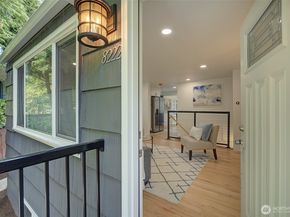 8222 35th Avenue SW, Seattle WA 98126