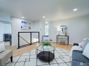 8222 35th Avenue SW, Seattle WA 98126
