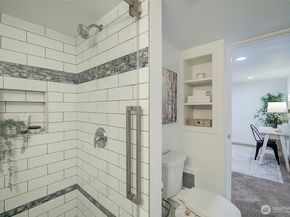 8222 35th Avenue SW, Seattle WA 98126