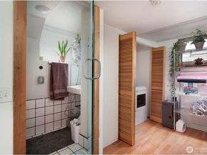 11008 Dayton Avenue N, Seattle WA 98133