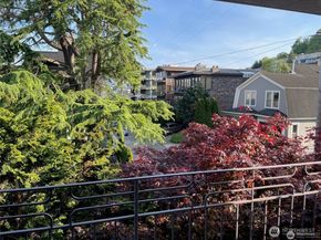 750 Crockett Street 403, Seattle WA 98109