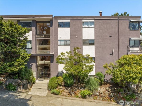750 Crockett Street 403, Seattle WA 98109