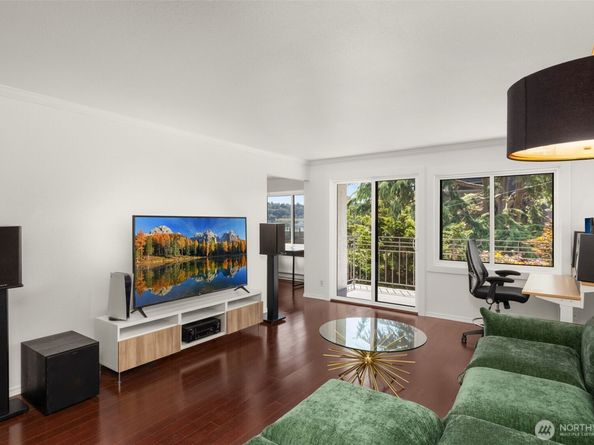 750 Crockett Street 403, Seattle WA 98109
