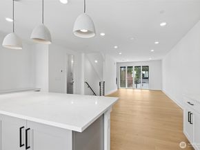 12201 137th Place NE 2502, Redmond WA 98052