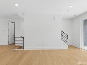 12201 137th Place NE 2502, Redmond WA 98052