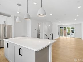 12201 137th Place NE 2502, Redmond WA 98052