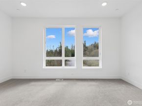 12201 137th Place NE 2502, Redmond WA 98052