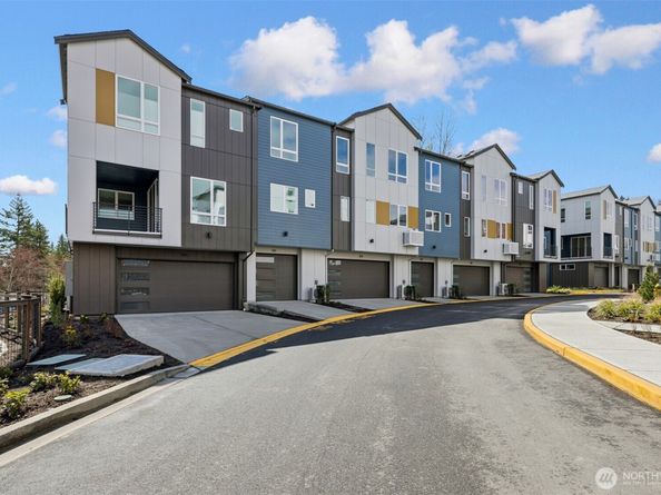 12201 137th Place NE 2502, Redmond WA 98052