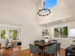 4222 205th Place NE, Sammamish WA 98074