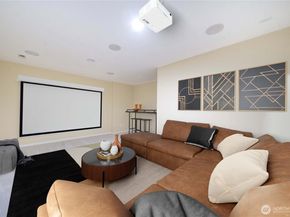 16528 2nd Park SE, Bothell WA 98012