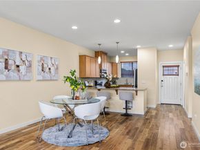 16528 2nd Park SE, Bothell WA 98012