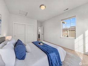 1314 Pine Crest Cir NE, Issaquah WA 98029