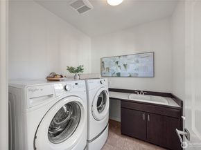 1314 Pine Crest Cir NE, Issaquah WA 98029