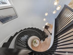 1314 Pine Crest Cir NE, Issaquah WA 98029