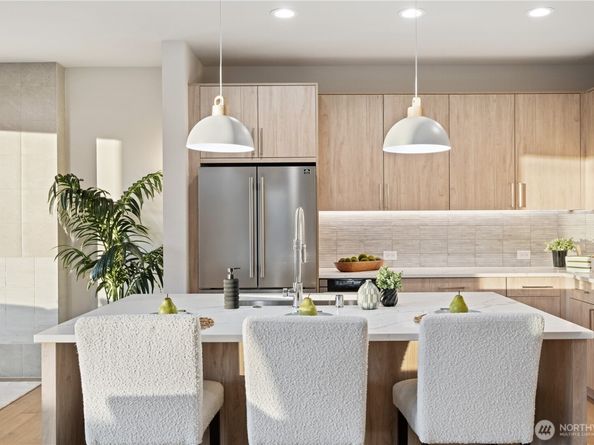 8717 126th Avenue NE, Kirkland WA 98033