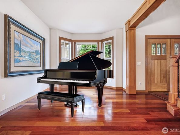 24502 NE 27th Place, Sammamish WA 98074