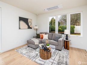 8319 25th Avenue NW, Seattle WA 98117